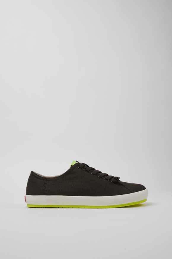 Camper Peu Rambla - Grauer Herrensneaker aus Recyclingbaumwolle.
