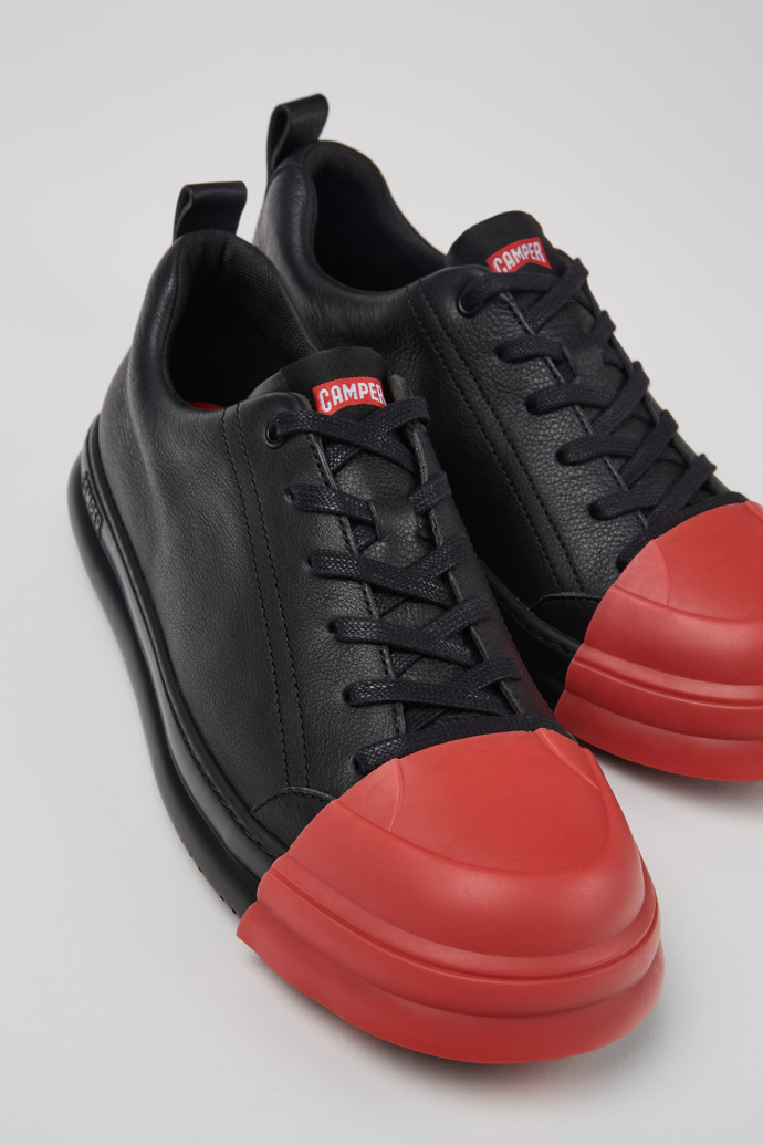 Camper Junction Runner - Schwarzer Herrensneaker aus Leder.