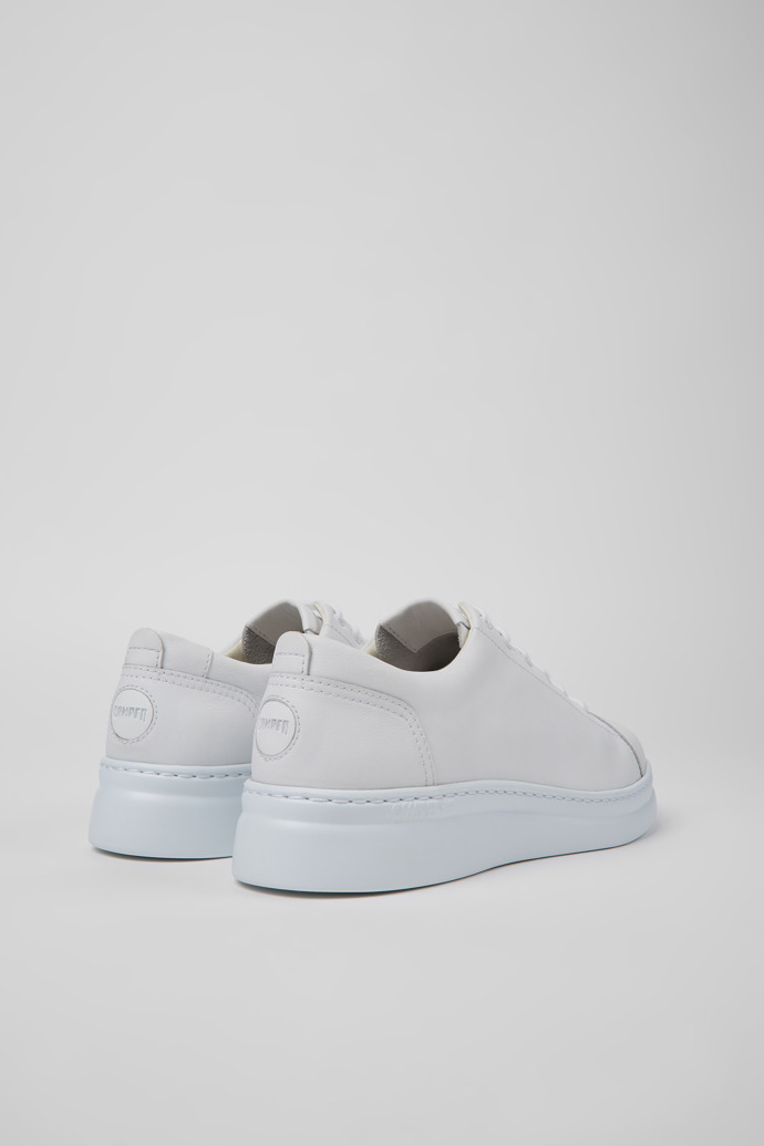 Camper Runner Up - Weißer Damensneaker aus Leder.