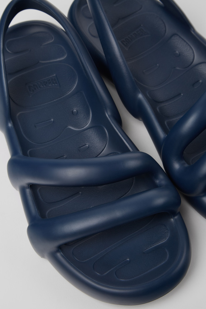 Camper Kobarah Flat - Blaue Sandalen.