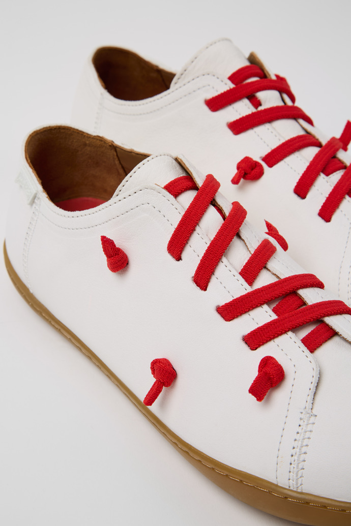 Camper Twins - Weißer Herrenschuh aus pflanzlich gegerbtem Leder.