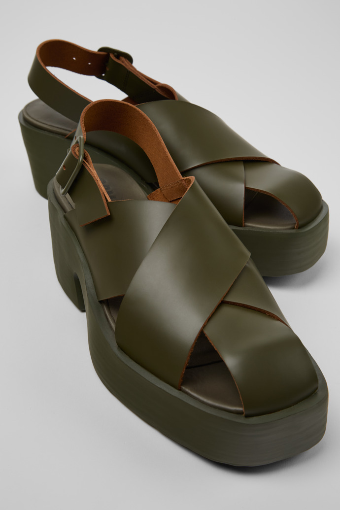 Camper Billie - Grüne Ledersandalen für Damen.