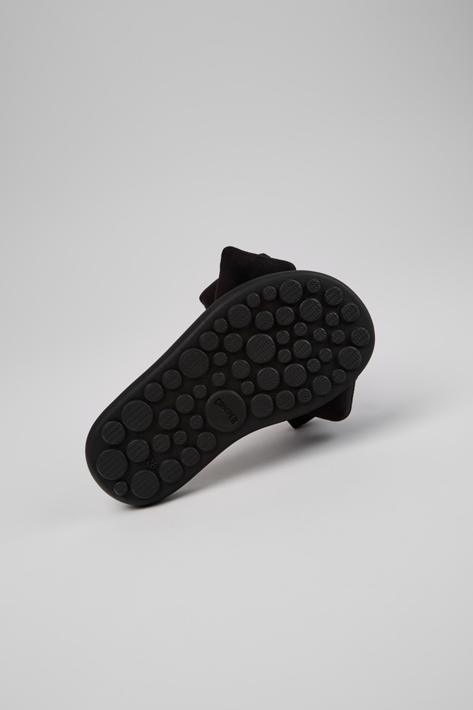 Camper Pelotas Flota - Schwarze Kindersandale aus recyceltem PET.