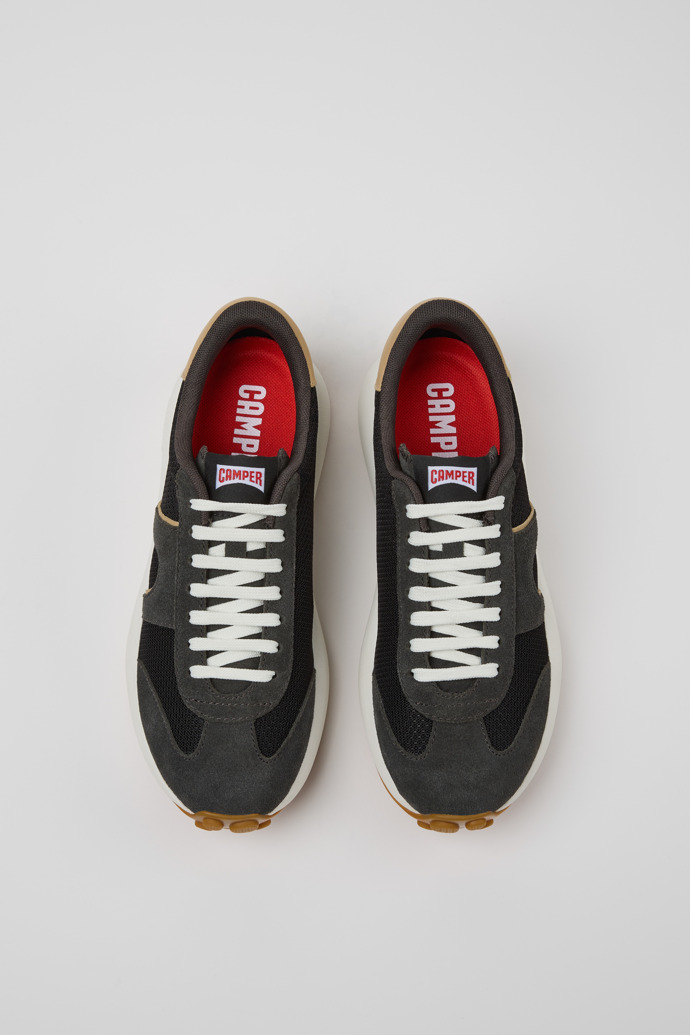 Camper Pelotas Athens - Mehrfarbiger Herrensneaker aus recyceltem PET und Nubukleder.