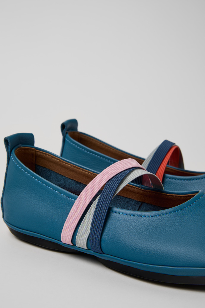 Camper Twins - Blauer Lederballerina für Damen.