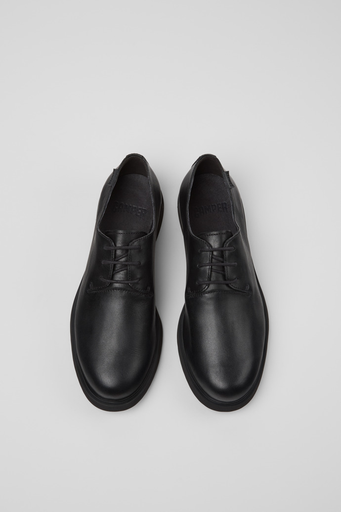 Camper Iman - Schwarzer Damenschuh aus Leder.