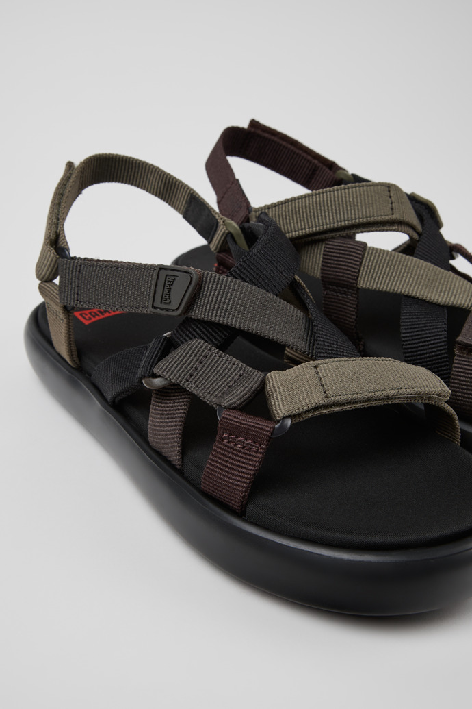 Camper Twins - Mehrfarbige Sandalen aus Recycling-PET für Herren.