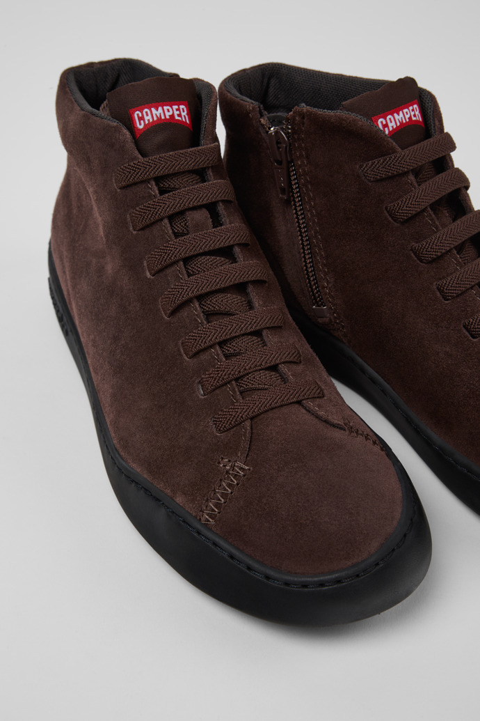 Camper Peu Touring - Braune Damenstiefelette aus Nubukleder