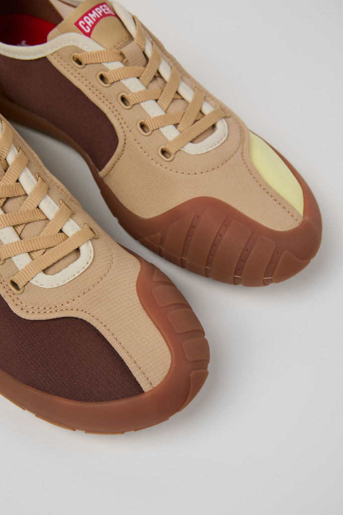 Camper Twins - Mehrfarbiger Frauensneaker aus recyceltem PET.