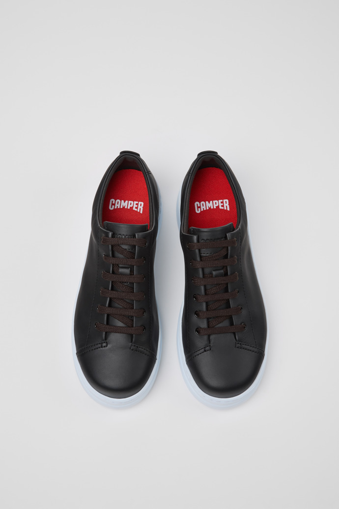 Camper Runner Up - Schwarzer Ledersneaker für Damen.