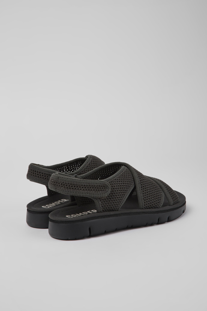 Camper Oruga - Dunkelgraue Damensandale aus Textil