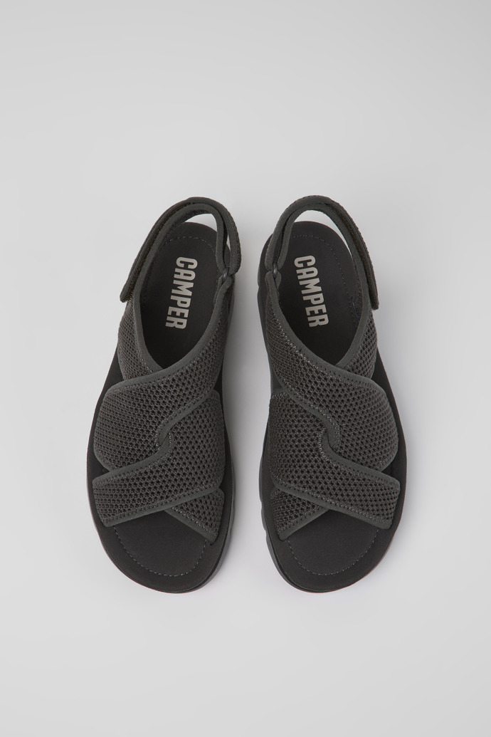 Camper Oruga - Dunkelgraue Damensandale aus Textil