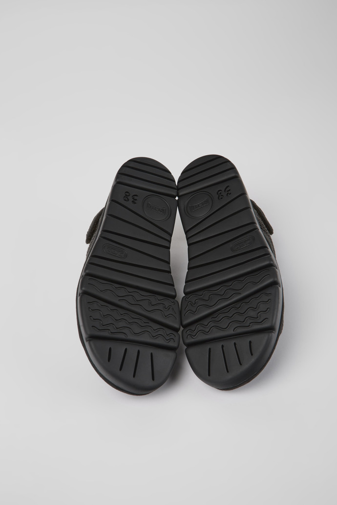 Camper Oruga - Dunkelgraue Damensandale aus Textil