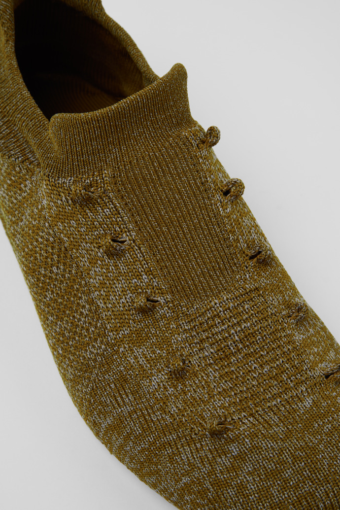 Camper ROKU Inner Socks - Grüne und graue Einsätze (2 Stück) für jeweils den rechten und den linken Schuh.