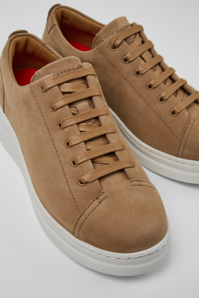 Camper Runner Up - Braune Damensneaker aus Nubukleder