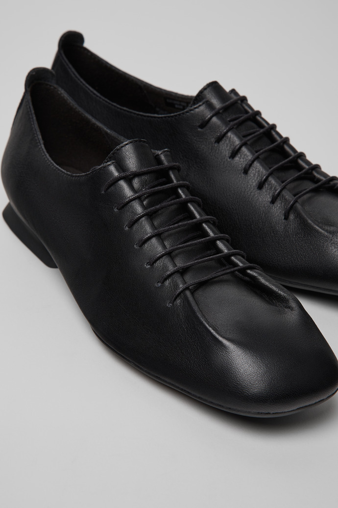 Camper Casi Myra - Schwarzer Lederschuh für Damen.