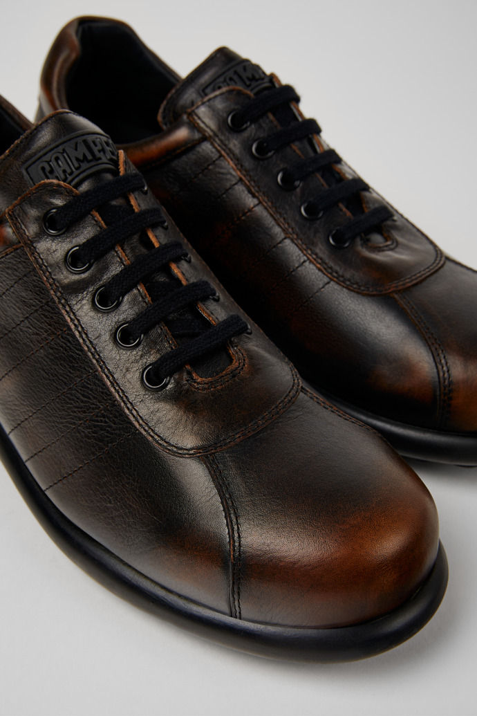 Camper Pelotas - Schwarz-braune Lederschuhe für Herren