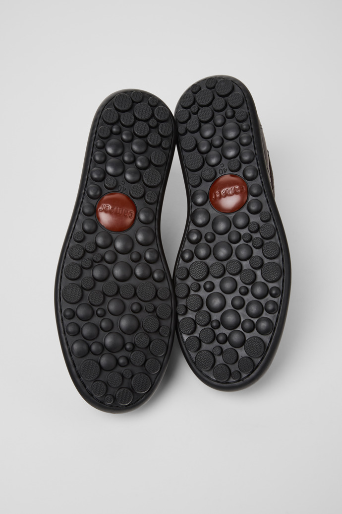 Camper Pelotas - Weinroter Schuh aus Leder für Damen.
