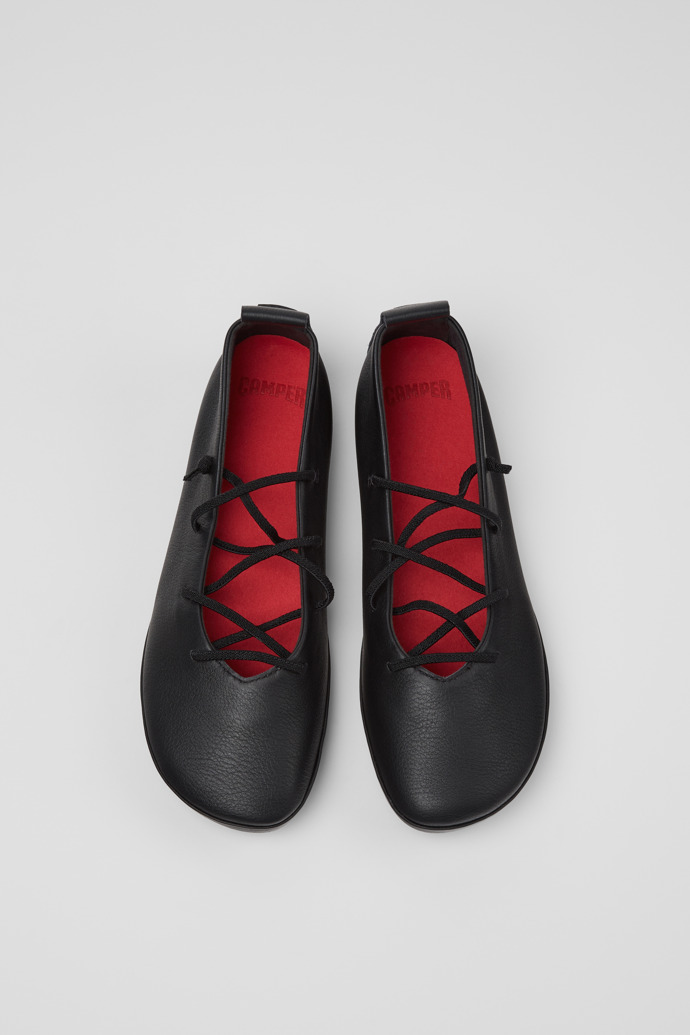 Camper Right Nina - Schwarzer Lederballerina für Damen.