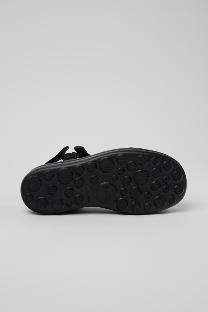 Camper Pelotas Flota Up - Schwarze Damen-Sandale aus Recycling-PET.