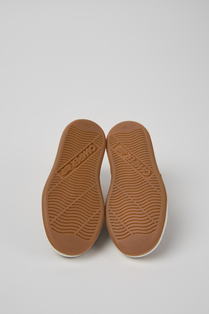 Camper Runner - Brauner Kindersneaker aus Leder.
