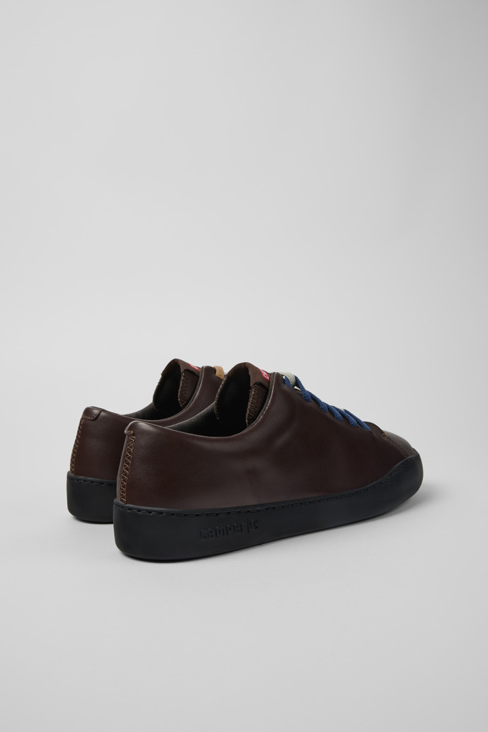 Camper Twins - Brauner Herrensneaker aus Leder.