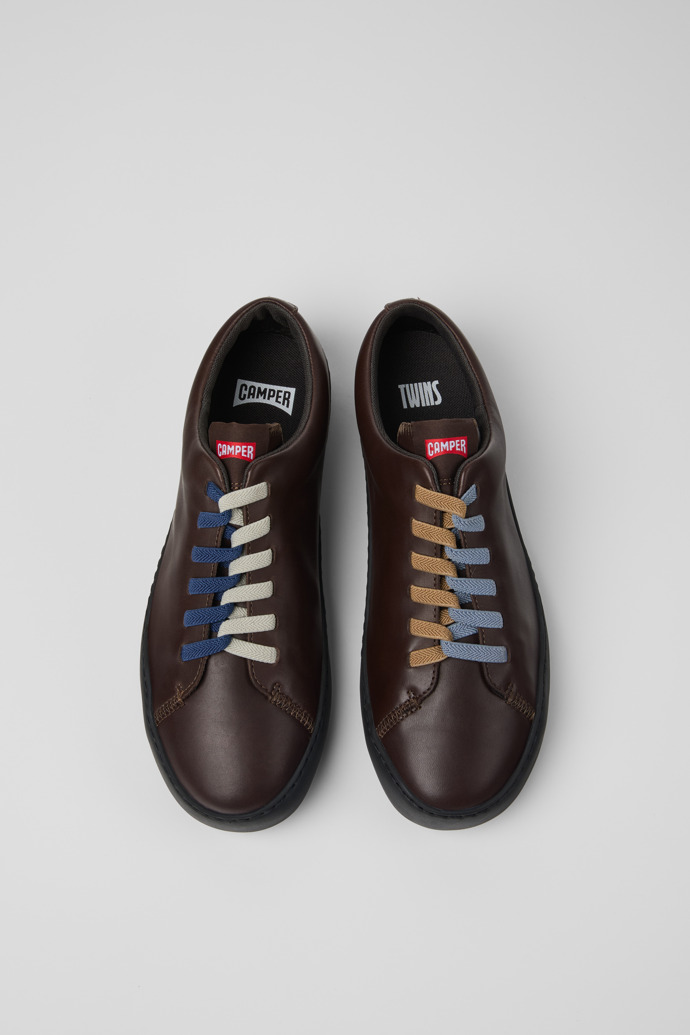 Camper Twins - Brauner Herrensneaker aus Leder.