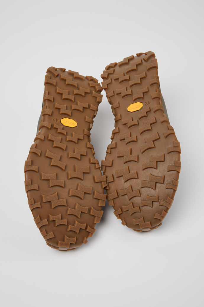 Camper Drift Trail - Grauer Herrenschuh aus Textil und Nubukleder.
