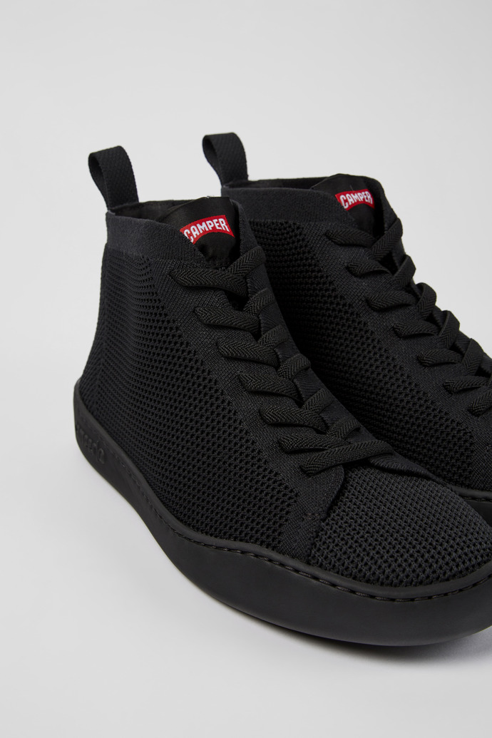 Camper Peu Touring - Schwarzer Herrenstricksneaker aus einem Stück