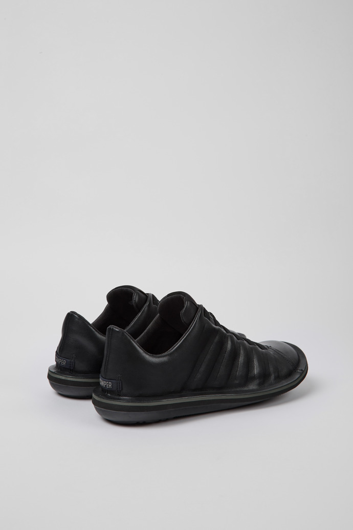 Camper Beetle - Schwarzer Herrenschuh aus Leder.
