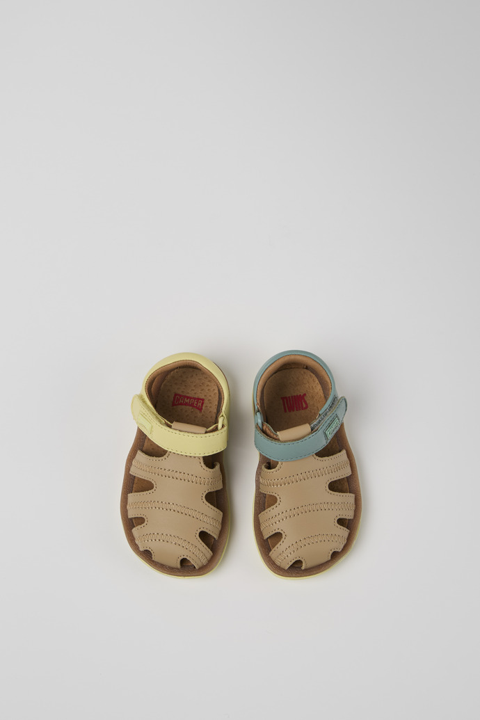 Camper Twins - Mehrfarbige Kindersandale aus Leder.