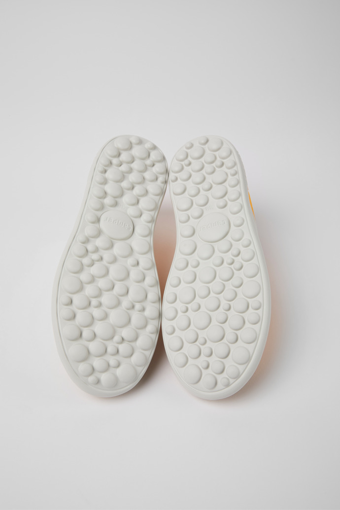 Camper Pelotas XLite - Oranger Damensneaker aus Leder und Textil