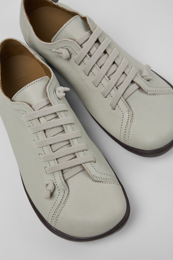 Camper Peu - Grauer Lederschuh für Damen