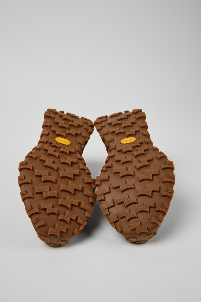 Camper Drift Trail - Schwarzer und grauer Damensneaker aus recyceltem PET und Leder.