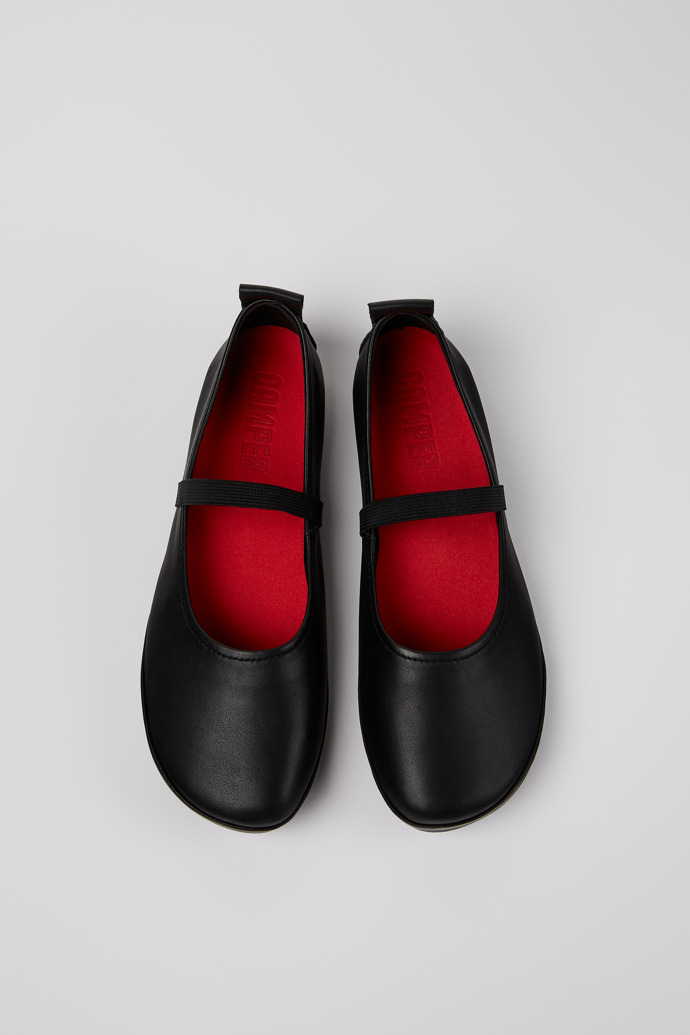 Camper Right Nina - Schwarzer Damenschuh aus Leder.