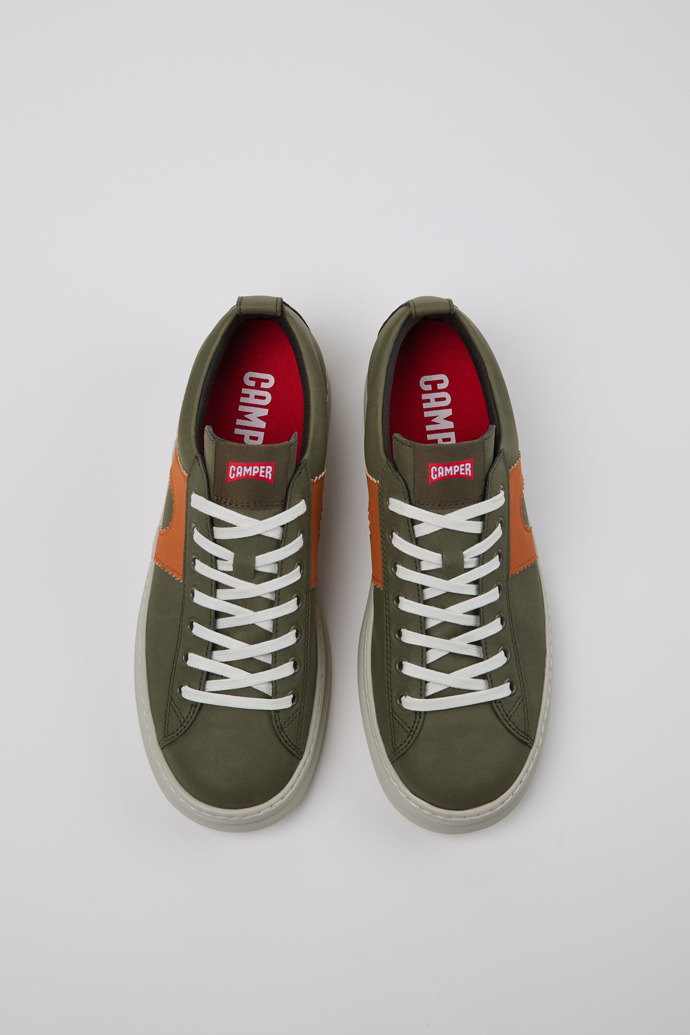 Camper Runner - Mehrfarbiger Herrensneaker aus Recyclingleder.