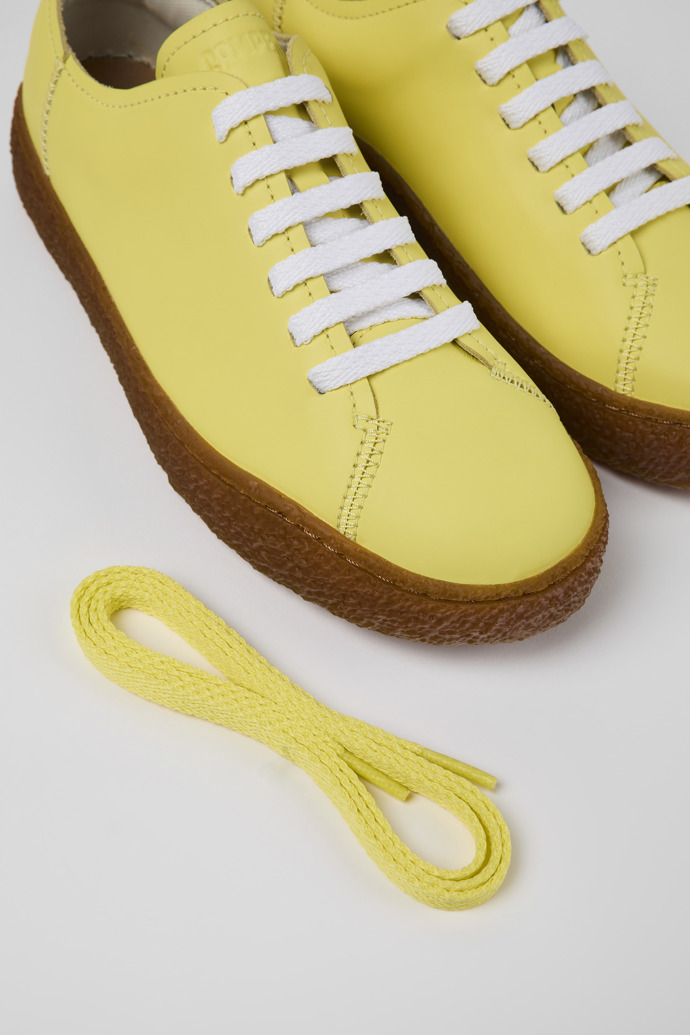 Camper Peu Terreno - Gelbe Ledersneaker für Damen