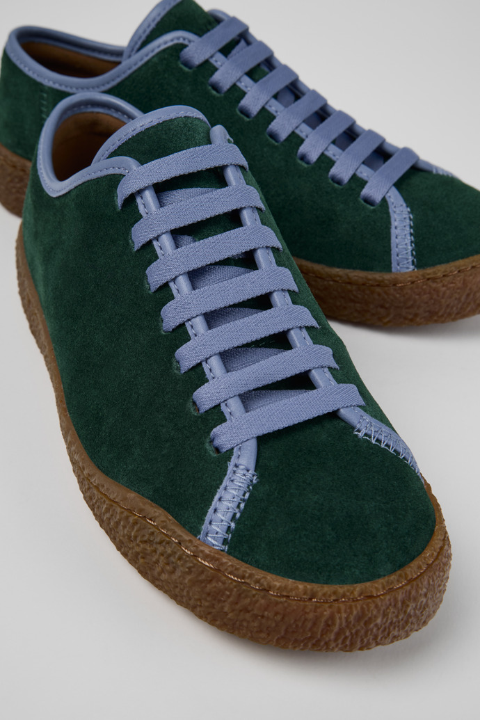 Camper Peu Terreno - Grüne Damenschuhe aus Nubukleder und Leder.