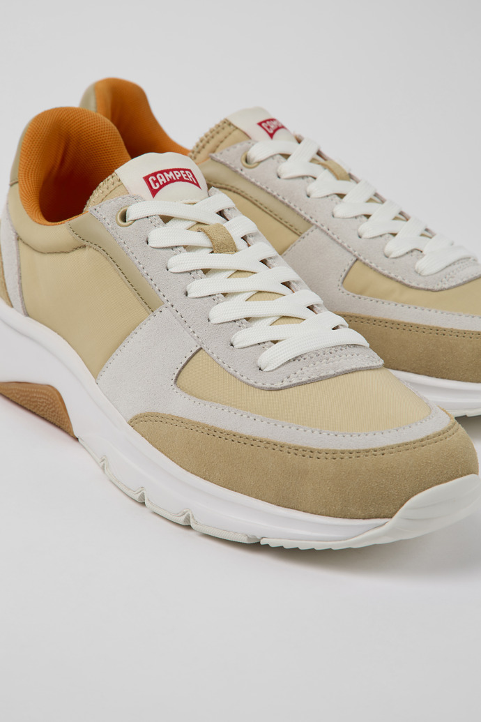 Camper Drift - Herrensneaker aus Nubukleder in Beige und Weiß