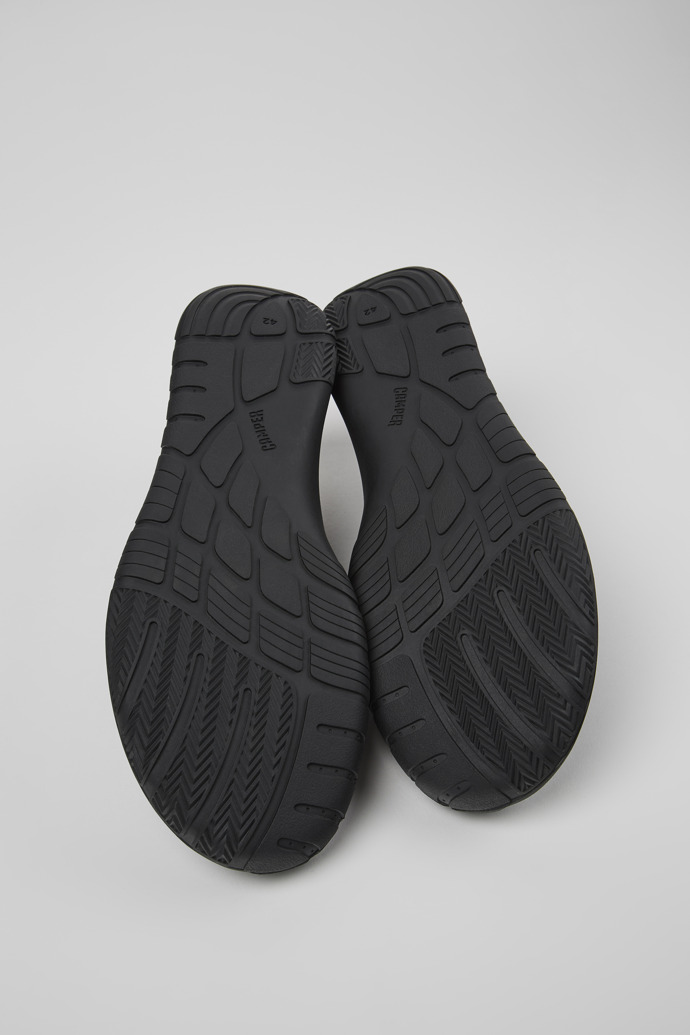 Camper Peu Path - Schwarzer Herrensneaker aus Recycling-PET.