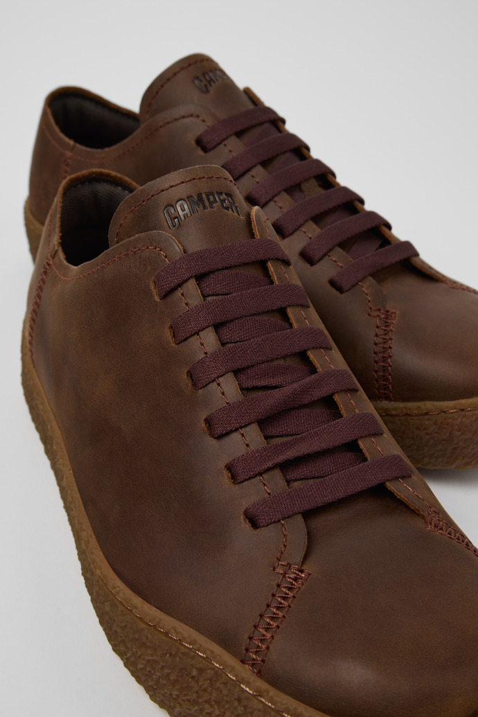 Camper Peu Terreno - Brauner Herrenschuh aus Nubukleder.