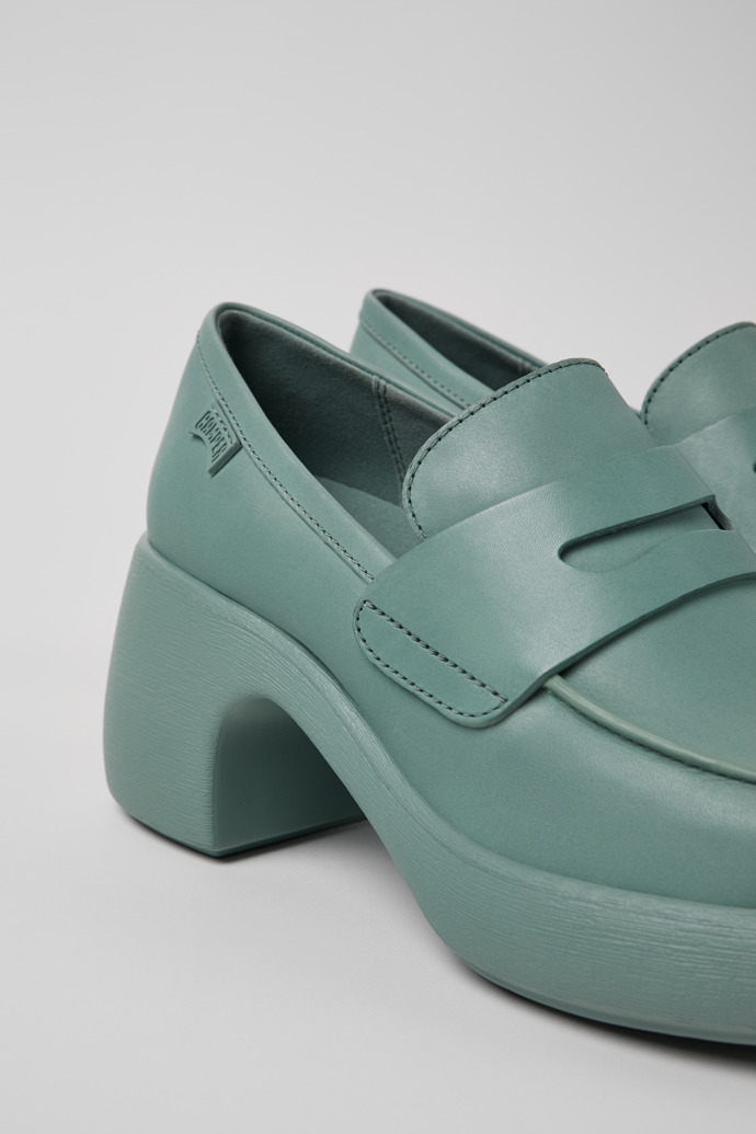 Camper Thelma - Grüne Lederballerina/Mokassinschuhe für Damen.
