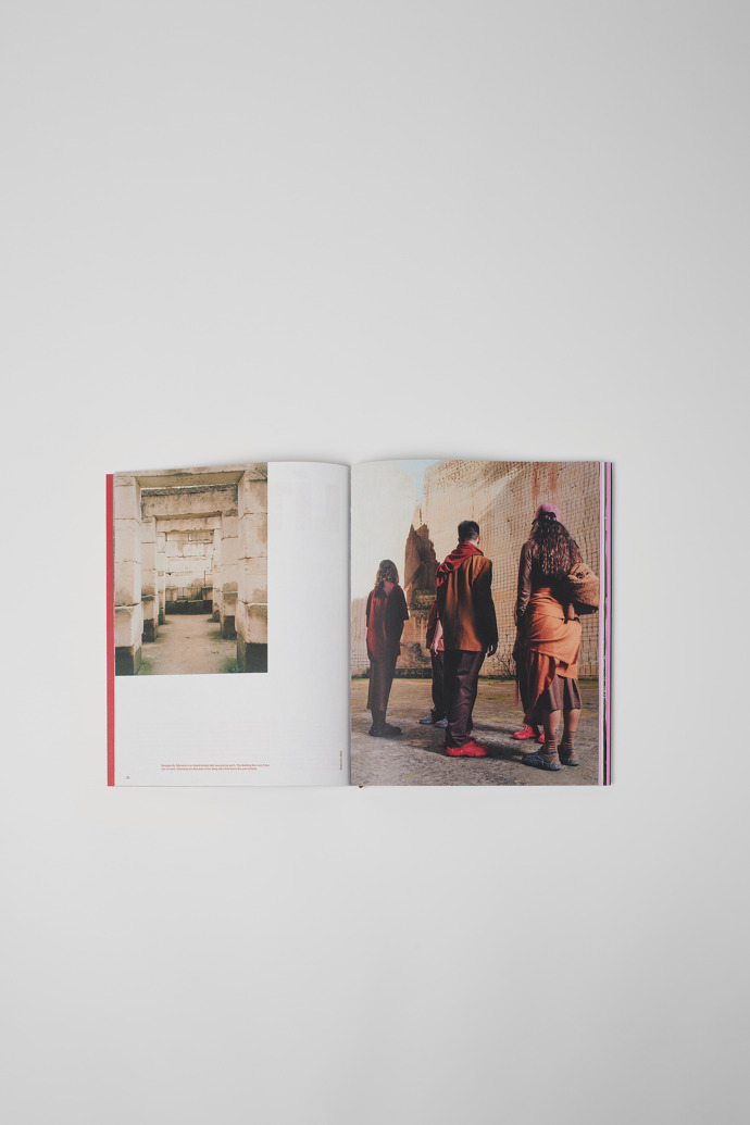 Camper The Walking Society Issue 16 - Das Magazin „The Walking Society“