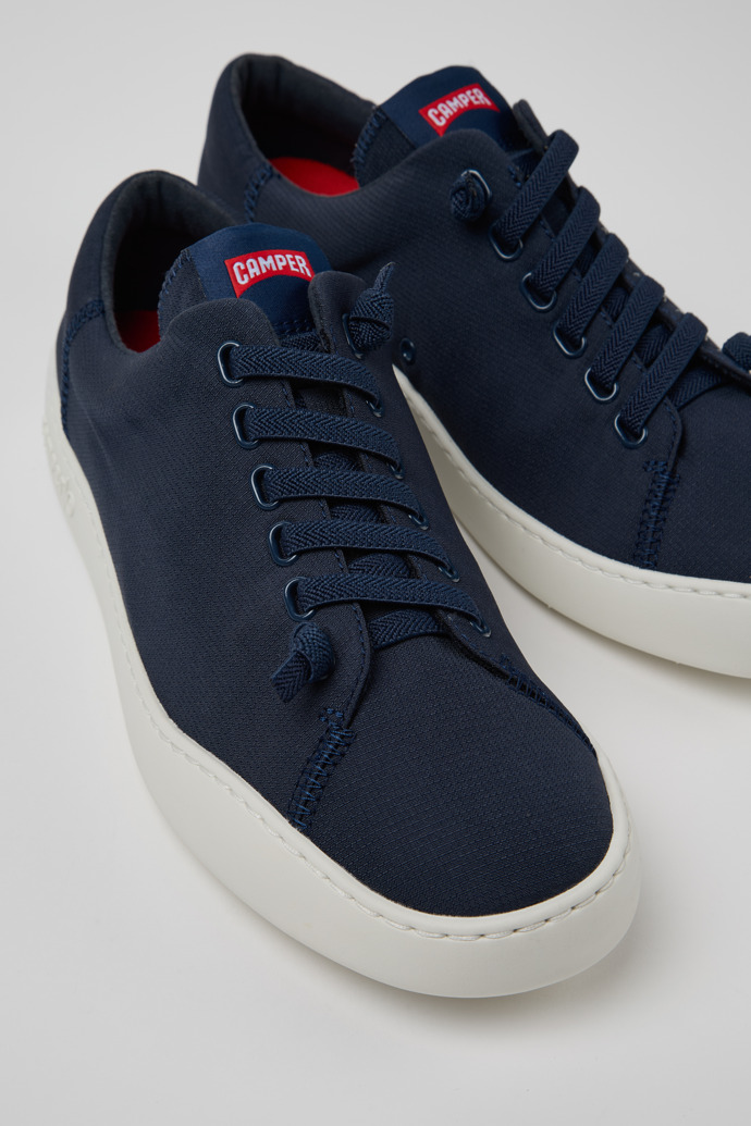 Camper Peu Touring - Blauer Herrensneaker aus Recycling-PET.