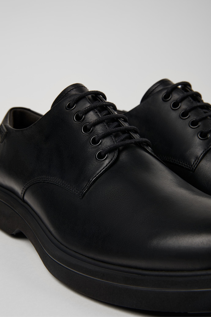 Camper Norman - Schwarzer Herrenschuh aus Leder.
