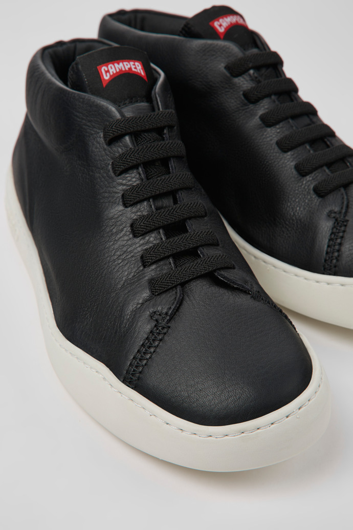 Camper Peu Touring - Schwarzer Herrensneaker aus Leder