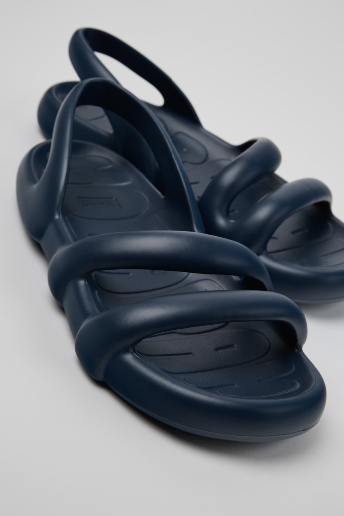 Camper Kobarah Flat - Blaue Sandalen.