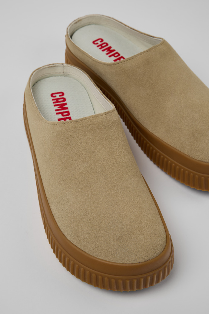 Camper Peu Roda - Beige Nubuksandalen für Damen.