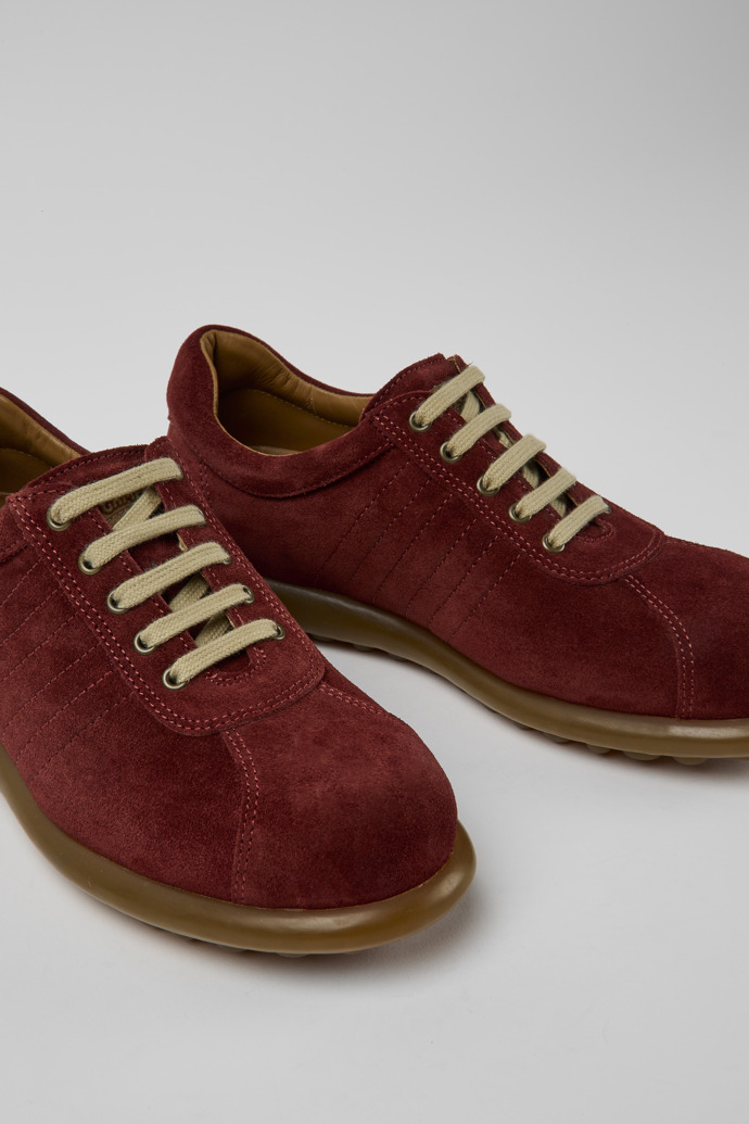 Camper Pelotas - Ikonischer Damenschuh in Rot