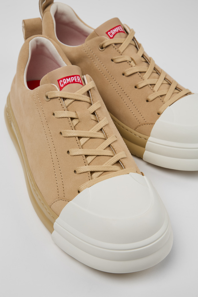 Camper Junction Runner - Beige Herrensneaker aus Nubukleder.